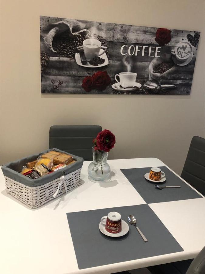 Carol Home Bari Kültér fotó