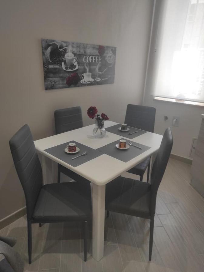 Carol Home Bari Kültér fotó